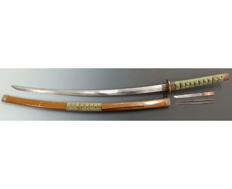 Japanese shin gunto offices sword with 67cm curved blade, in brown painted scabbard, circa WWII