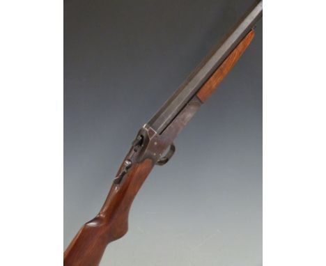 Cogswell & Harrison 12 bore single barrelled shotgun with semi-pistol grip and 32 inch barrel, overall length 121cm, serial n