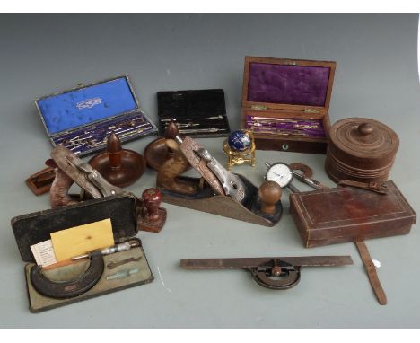 Quantity of various tools and collectibles to include Woden no.4 1/2 and Acorn planes, micrometers, drawing sets, traveling c