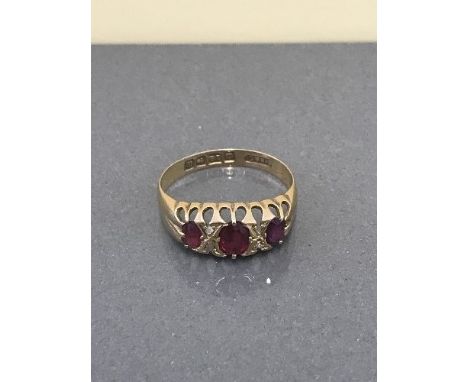 ANTIQUE 18CT RUBY DIAMOND RING