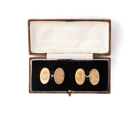 PAIR OF GOLD OVAL CUFFLINKS each double sided link engraved with the crest of Smythe and a monogram, maker's mark K&amp;B and