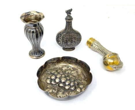 ‡ A GERMAN SILVER SCENT FLASK, L. NERESHEIMER &amp; CO., HANAU, CIRCA 1905 in early 18th century style, soft cast with masks 