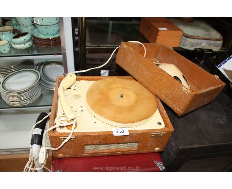 A Barbieri portable record player in brown case with insert speaker in the lid, 9 1/2'' x 12'' x 7 1/4'' deep, hinges a/f.