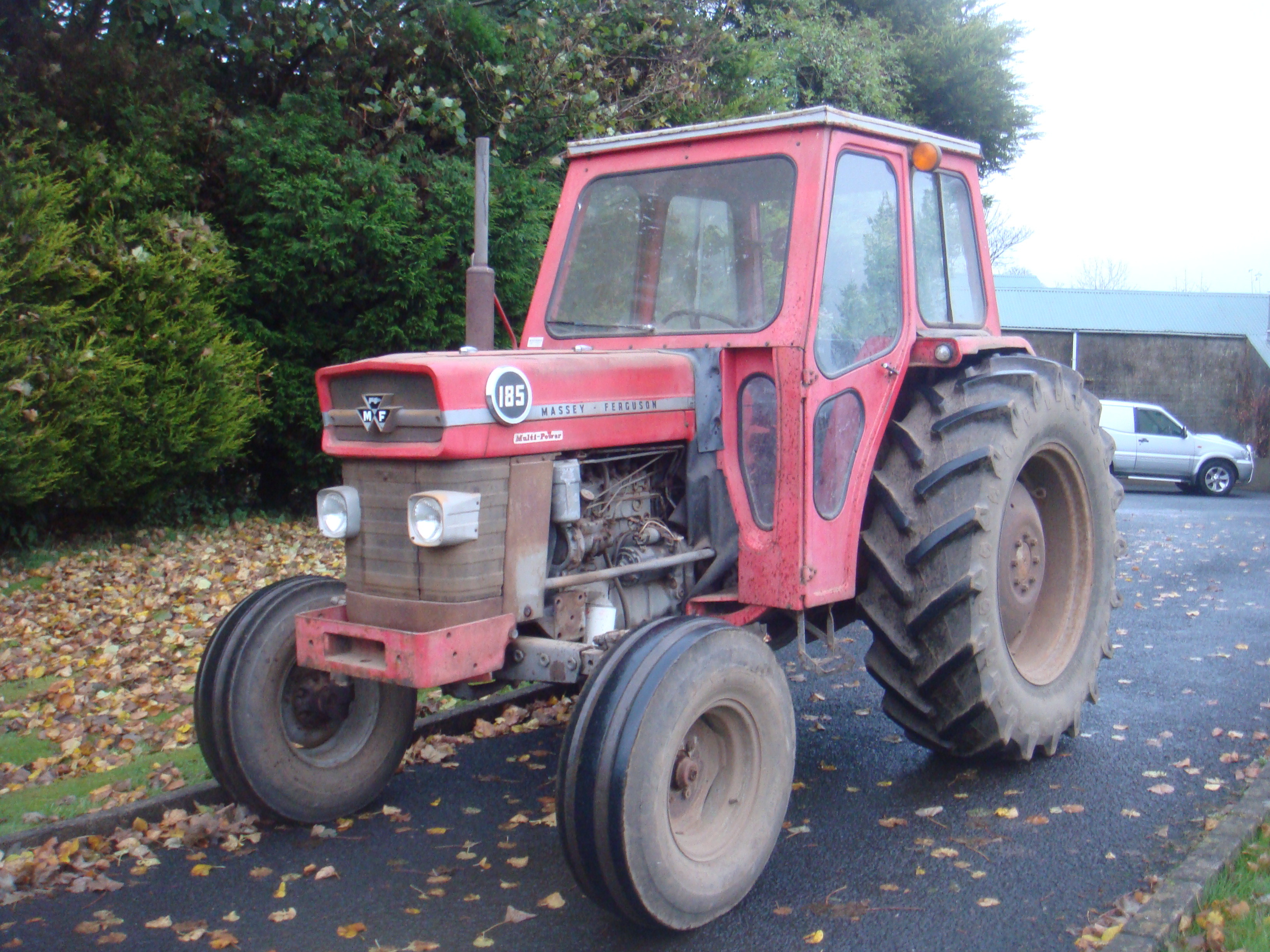 1975 MASSEY FERGUSON 185 Multi-Power 4cylinder diesel TRACTOR Reg. No ...