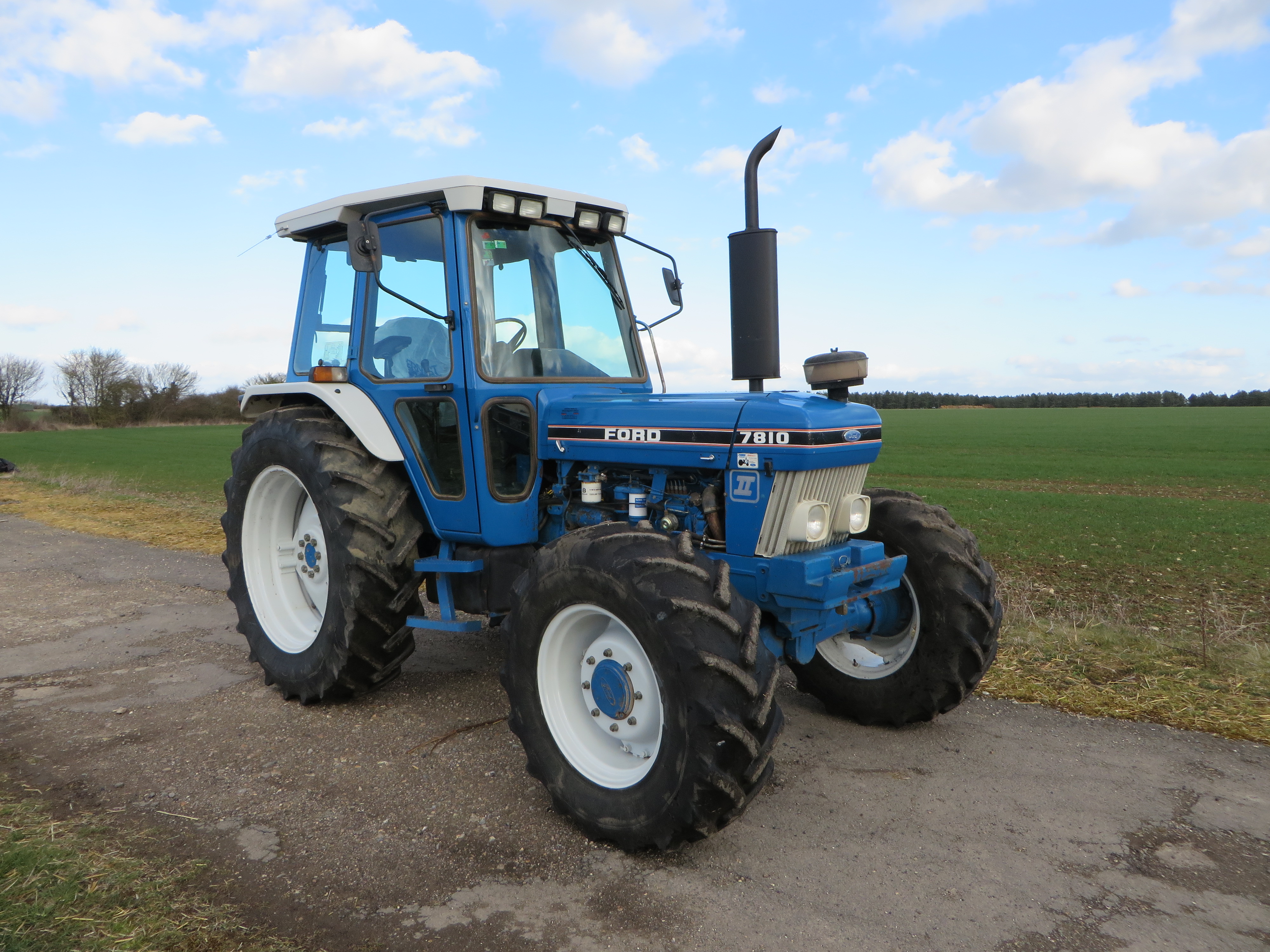 1988 FORD 7810 Gen II 4wd 6cylinder diesel TRACTOR The vendor reports