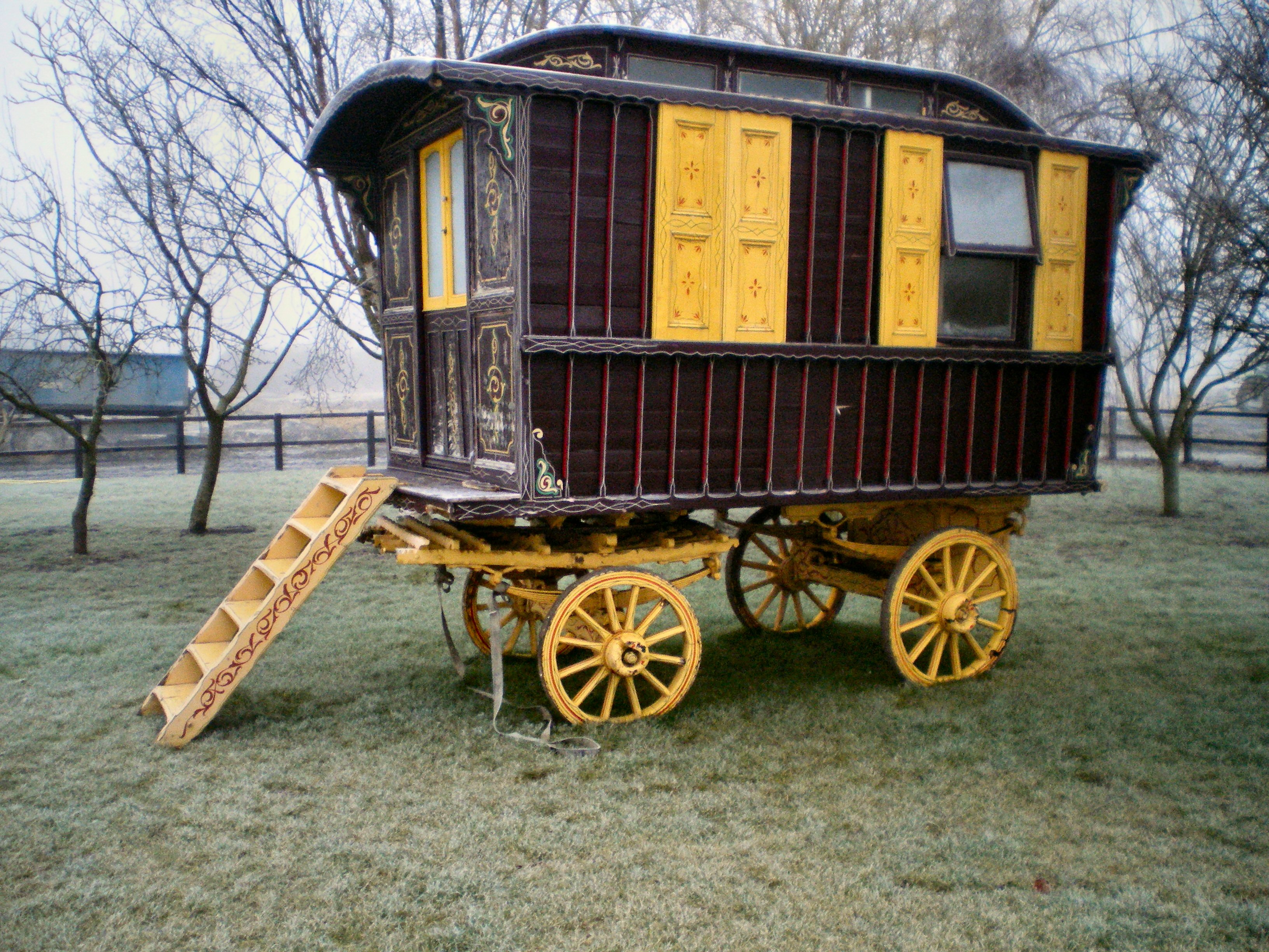 Showmans living wagon of late 19th century style with Mollycroft type ...