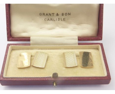 Pair of 9ct gold cufflinks, rectangular engine turned. Condition Report. 9.79g