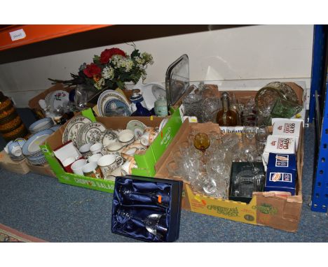 FIVE BOXES AND LOOSE CERAMICS AND GLASSWARE to include a group of mixed tea wares to include a large vintage Royal Albert tea