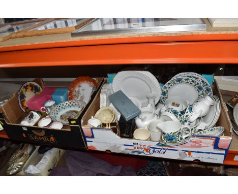 THREE BOXES AND LOOSE CERAMICS AND GLASSWARE to include a quantity of Midwinter 'Spanish Garden' dinnerware to include plates