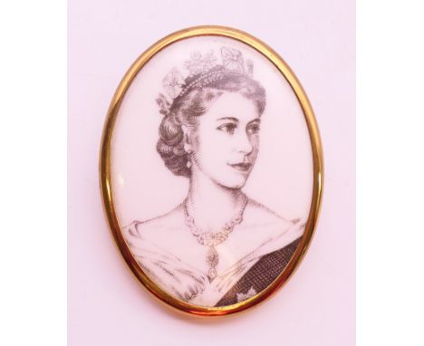 A Royal Worcester porcelain brooch of Queen Elizabeth II commemorating the coronation of 2nd June 1953. 4.5 cm high.