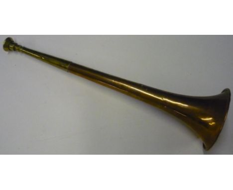 Brass and copper hunting type horn (length 36cm) 