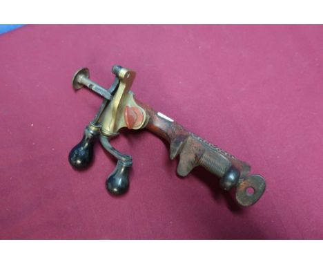 Large vice bench mounted Jeffrey's of Norwich 12 bore turnover tool 