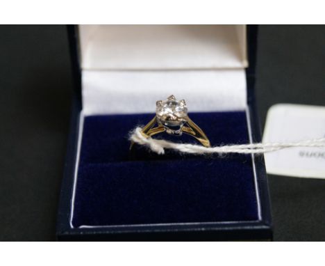 14 ct gold and diamonique ring. 