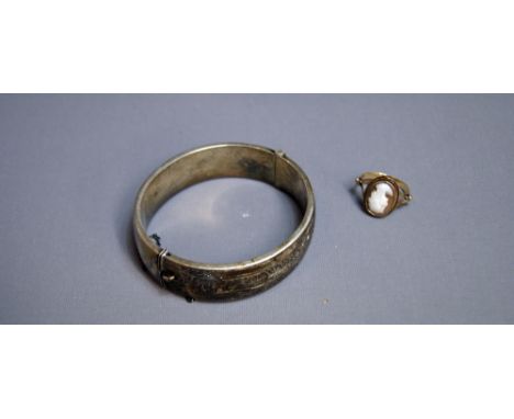 9ct gold cameo set ring and a silver bangle