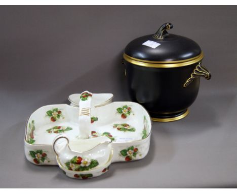 Ceramic Coalport black and gilt ice bucket, Hammersley sterburry basket, reproduction Hors- dóevure set
