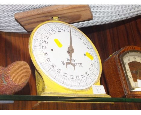SET OF BABY WEIGHING SCALES 