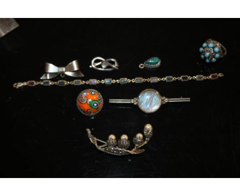 A BAG OF VINTAGE SILVER JEWELLERY ETC 