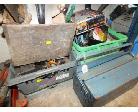 A QUANTITY OF HAND TOOLS AND PARTS ETC