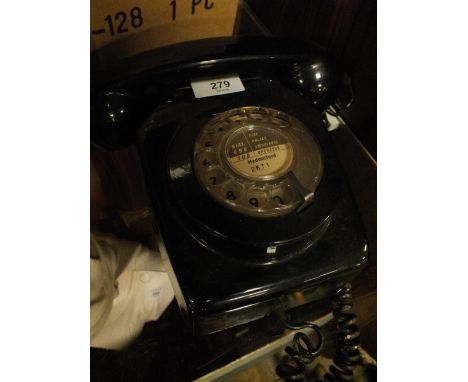 A VINTAGE WALL HANGING TELEPHONE 