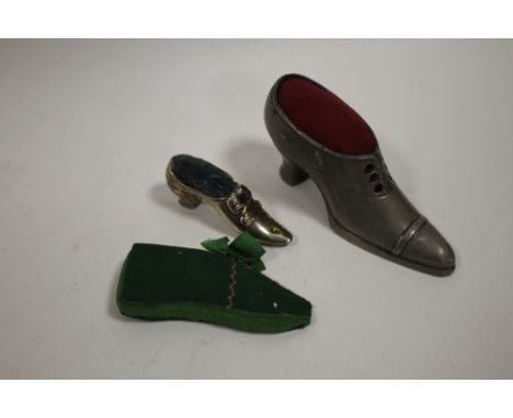 THREE VINTAGE SHOE SHAPED PIN CUSHIONS 