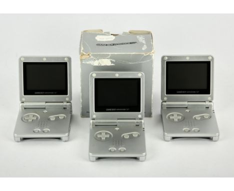Nintendo Game Boy Advance SP [Silver] bundle (PAL) Includes: Original box, power supply and Game boy Advance SP console (x3) 