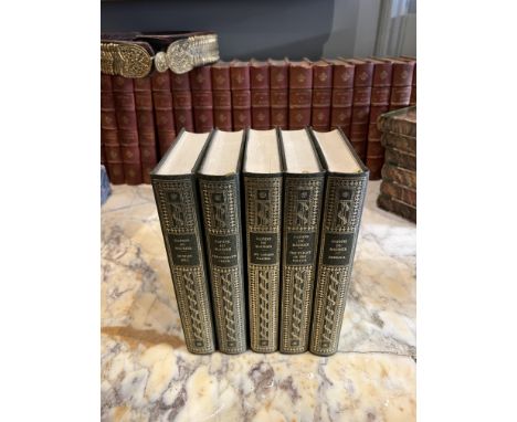 To be sold without reserve 5 volumes Original frontispiece by B. R. Linklater Original illustrations by Errol Le CainÂ&nbsp; 