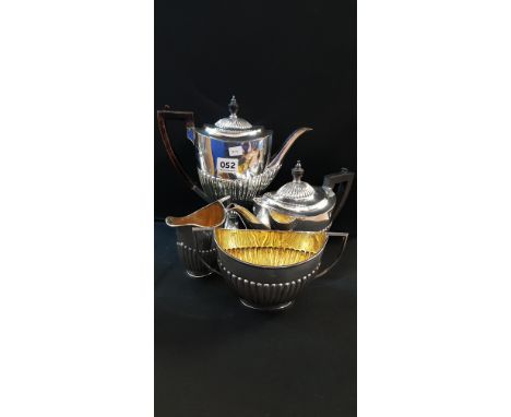 4 PIECE SILVER TEA SERVICE - SHEFFIELD 1889/90 CIRCA 1408 GRAMS