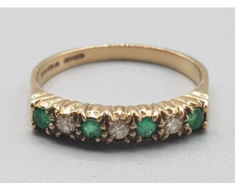 Ladies 9ct yellow gold emerald &amp; diamond 7 stone ring, 4x emeralds plus 3 diamonds, 1.9g, size M