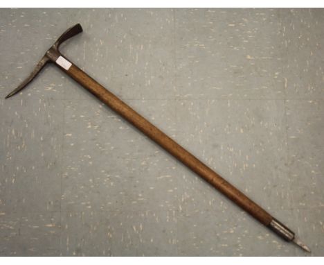 Francois Simond & Fis ice axe