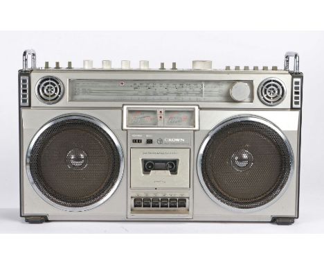 Crown CSC-850L radio cassette&nbsp;ghetto blaster, the cassette recorder boombox with Dolby system