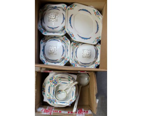 A quantity of Keeling & Co Ltd Losol Ware Art Deco floral design dinner ware comprising five dinner plates, five medium plate