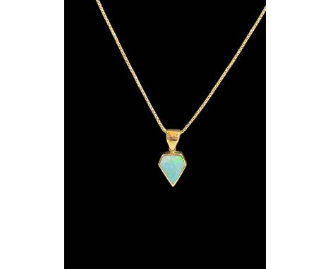 Opal 9 carat gold pendant and chain.