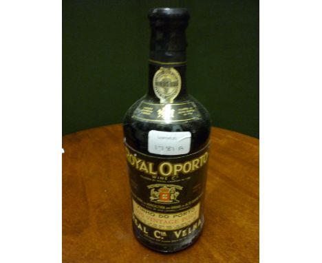 Ten bottles Royal Oporto 1970 vintage port