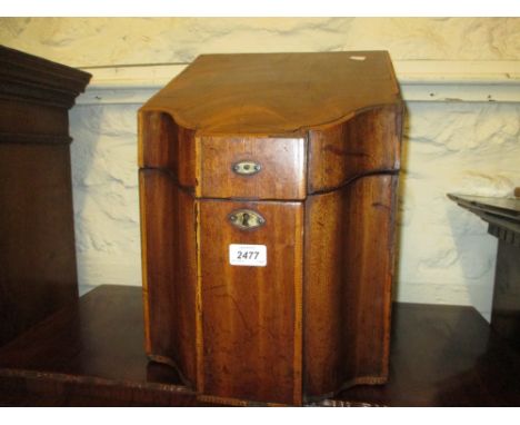 George III mahogany satinwood crossbanded and chequer line inlaid decanter box, the hinged sloping lid enclosing a four divis