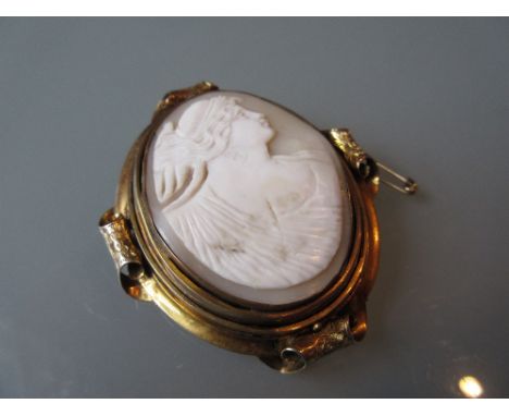 Victorian carved shell cameo portrait brooch with a yellow metal mount