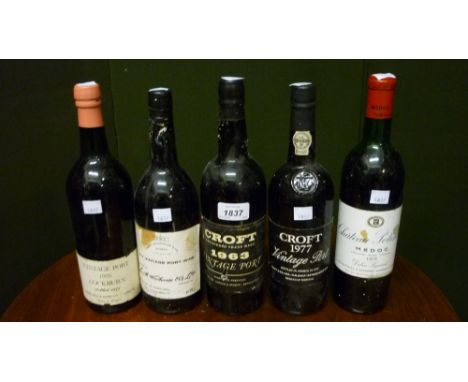Four bottles of vintage port, Croft 1963 and 1977, Cockburn 1970 and Smith Woodhouse 1977, together with one bottle Chateau P