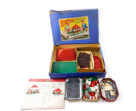 A Bayko Building Set No.2, boxed. (AF)