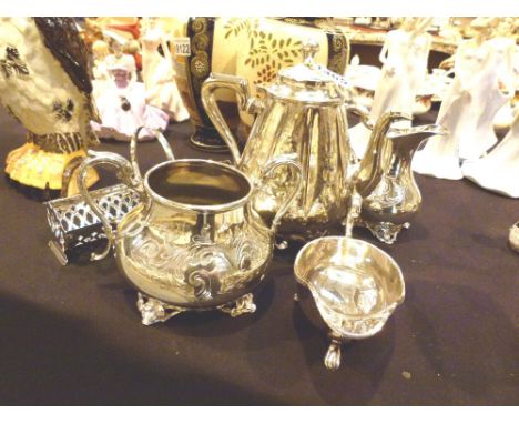 Silver plated tea service and other silver plated items 