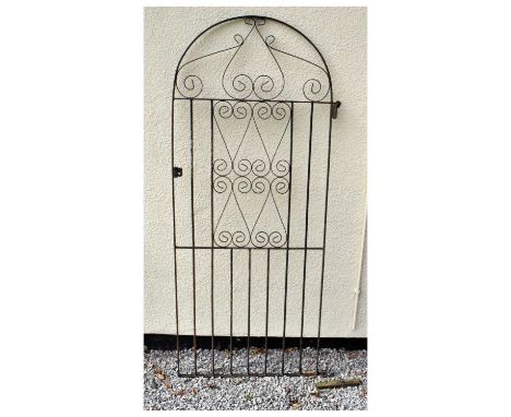 Arched metal garden gate, 74cm x 80cm high 