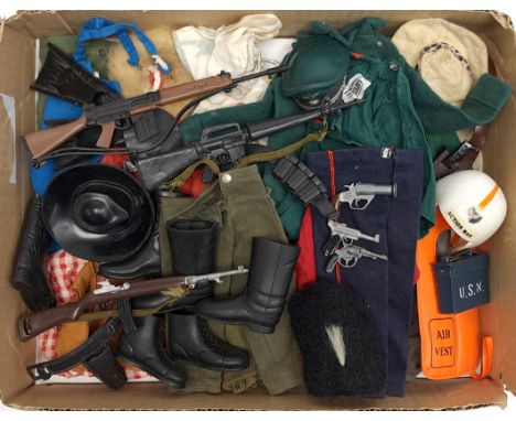 Palitoy Action Man vintage loose clothing/accessories to include guns, various part outfits, helmets/hats plus others - see p