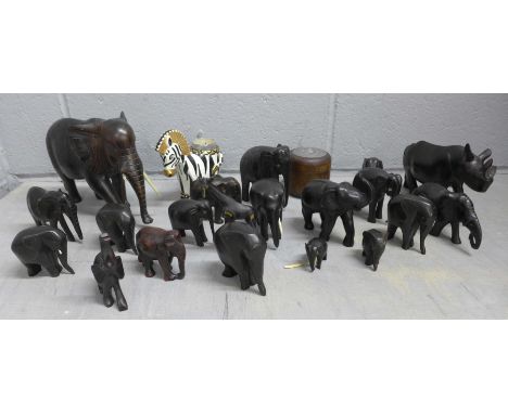 African items including an arrow and animal figurines **PLEASE NOTE THIS LOT IS NOT ELIGIBLE FOR POSTING AND PACKING** 