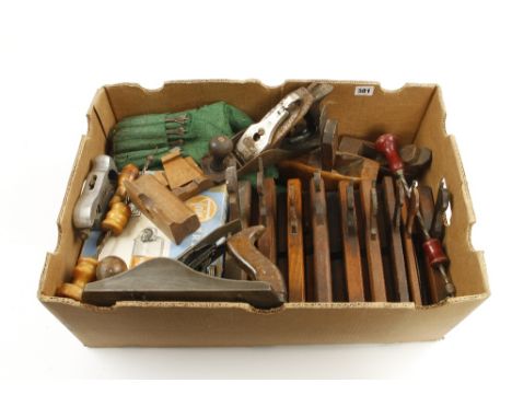 A box of tools G
