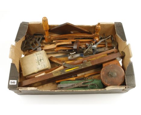 A box of tools G 