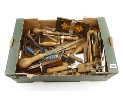 A box of tools G 