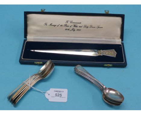 A set of six silver teaspoons, William Hutton & Sons, London 1905, a modern royal commemorative silver paperknife, approx. 7.