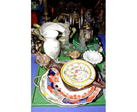 A Royal Doulton soup tureen with ladle and oval platter, eight Wedgwood and other green leaf moulded plates, various, three d