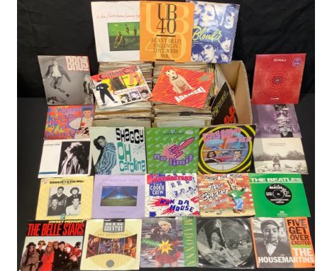 Vinyl Records - 45rpm singles various genres and artists including Pink Floyd, The Housemartins, The Beatles, The Beautiful S