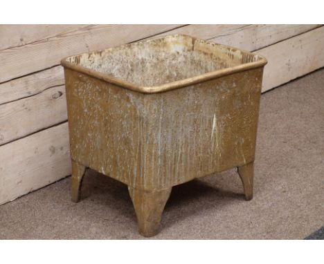Cast iron water trough, 48cm x 49cm, H53cm   Condition Report   Click here for further images, condition, auction times & del