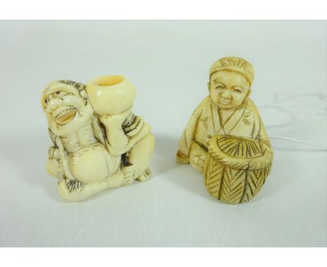 19th Century ivory Netsuke of a figure with basket H3.5cm and a early 20th Century ivory Netsuke of a beggar (2)   Condition 