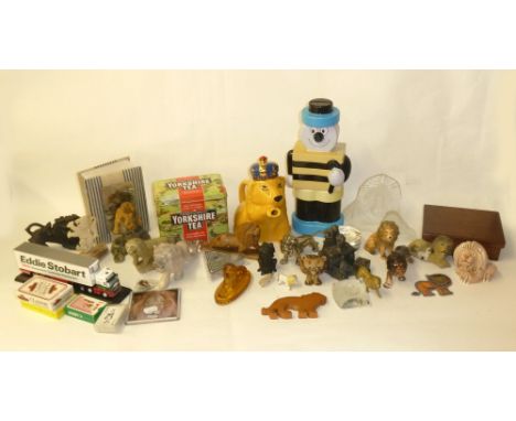 SMALL COLLECTION OF GLASS, POTTERY AND OTHER MODELS OF LIONS, INCLUDING; SWEDISH STUDIO GLASS PIECES, HARDSTONE PIECES, NOVEL
